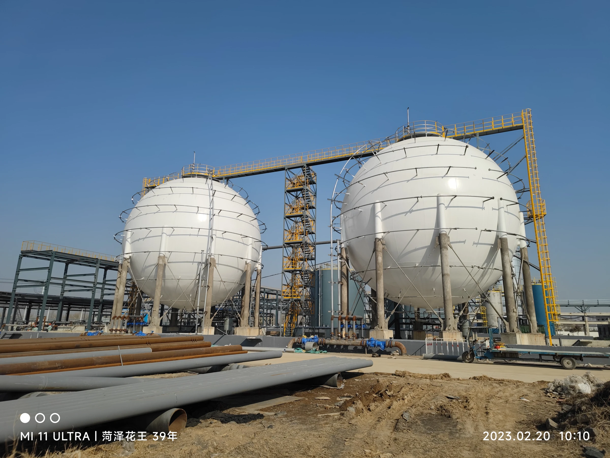 球形储罐设备实景，用于球罐产品方向展示，不代表花王具体项目业绩